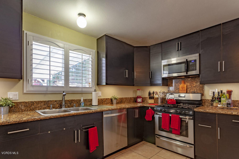 2821 Fitzgerald Road Simi Valley, CA 93065 - Photo 8 of 21 Fitzgerald_Low-8