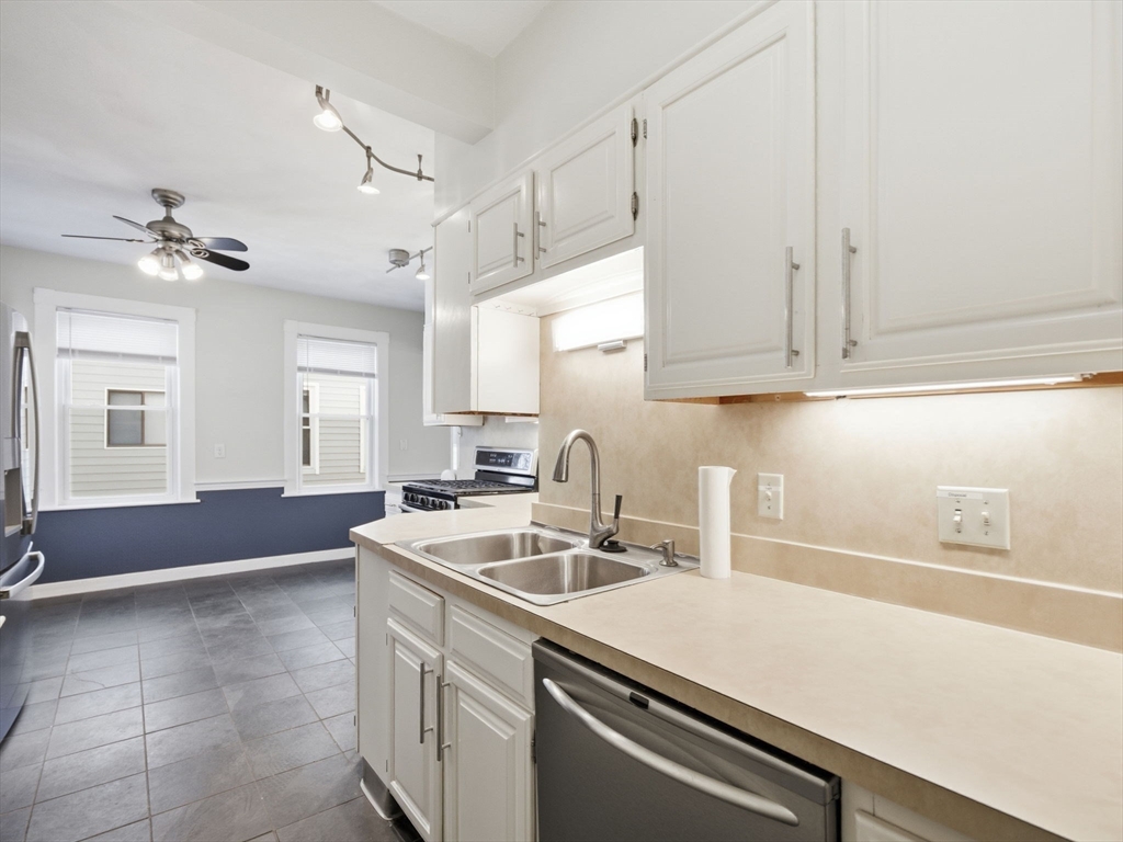 40-42 Dexter Street Waltham, MA 02453 - Photo 24 of 39