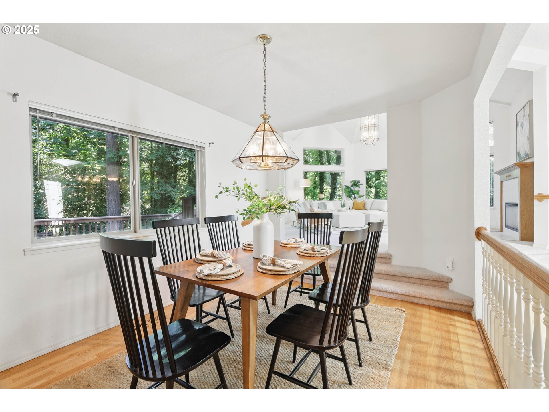 12028 Southwest Lesser Road Portland, OR 97219 - Photo 11 of 47 Gallery Image 11