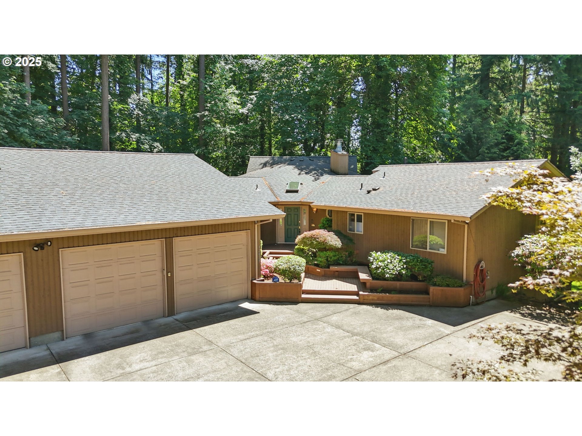 12028 Southwest Lesser Road Portland, OR 97219 - Photo 2 of 47 Gallery Image 2