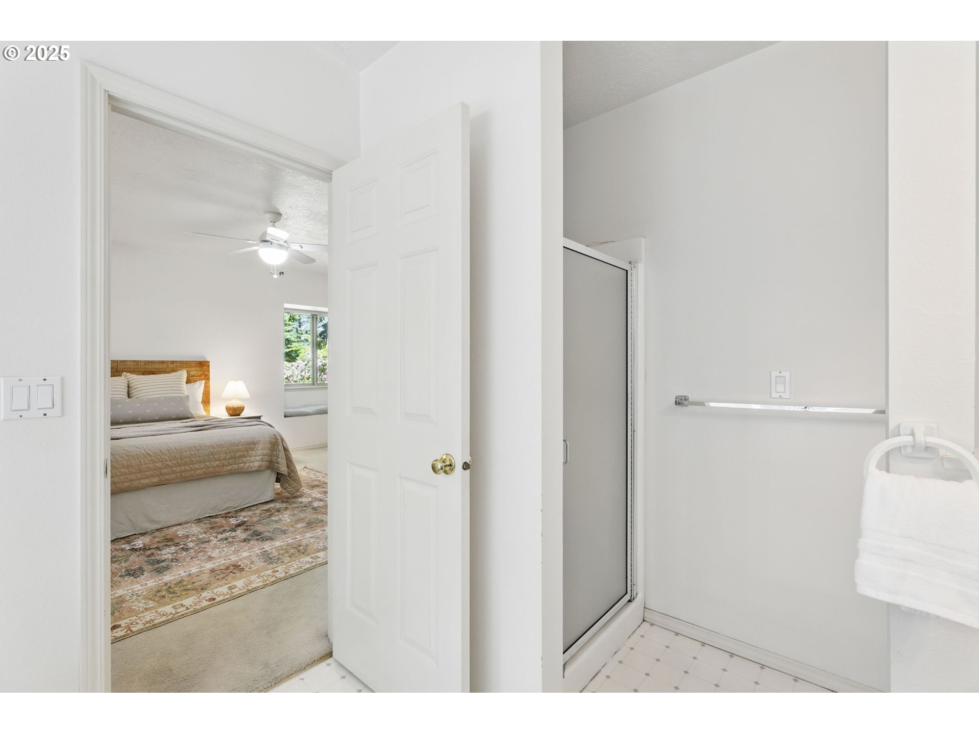 12028 Southwest Lesser Road Portland, OR 97219 - Photo 27 of 47 Gallery Image 27