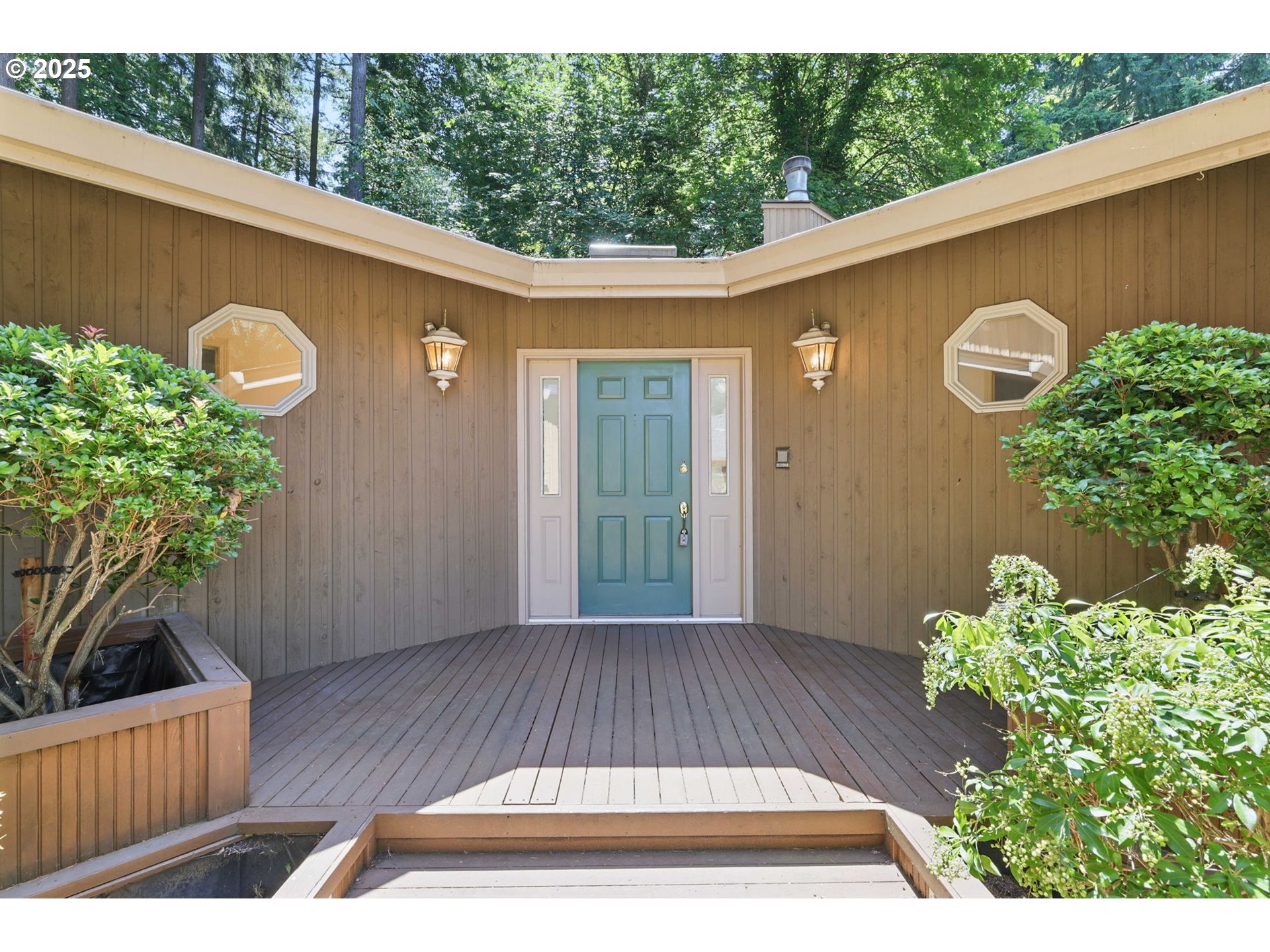 12028 Southwest Lesser Road Portland, OR 97219 - Photo 3 of 47 Gallery Image 3