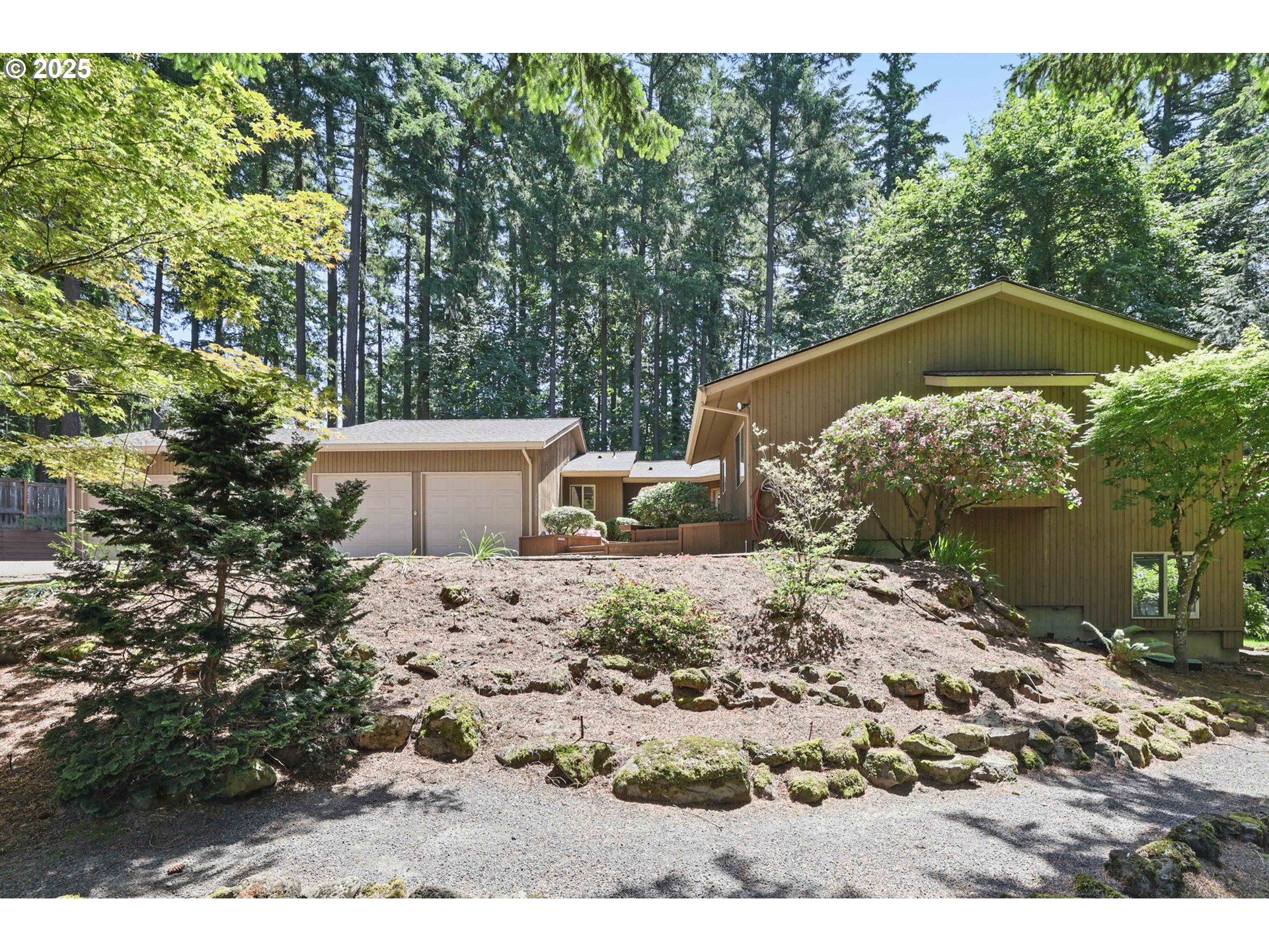 12028 Southwest Lesser Road Portland, OR 97219 - Photo 41 of 47 Gallery Image 41