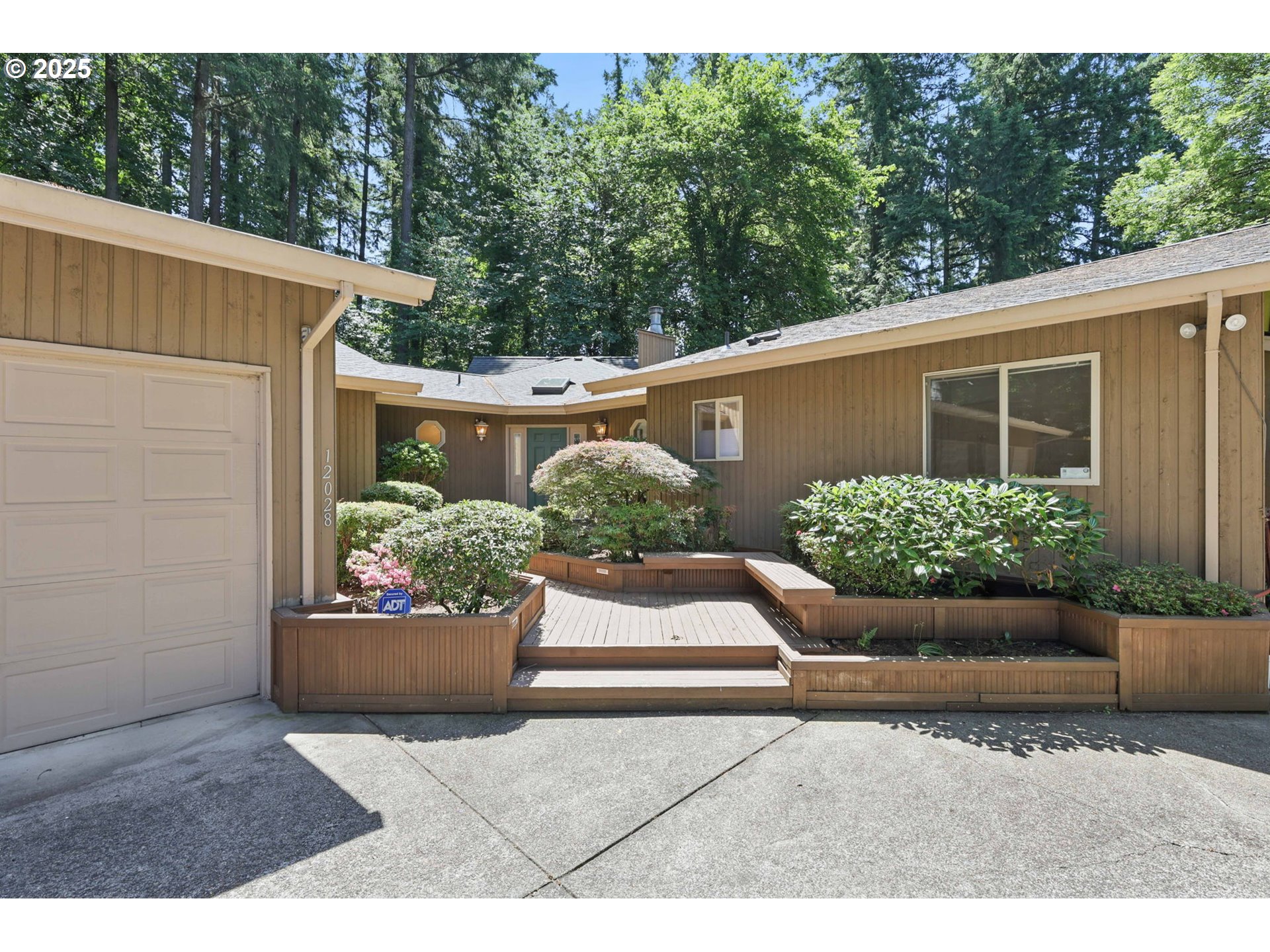 12028 Southwest Lesser Road Portland, OR 97219 - Photo 42 of 47 Gallery Image 42