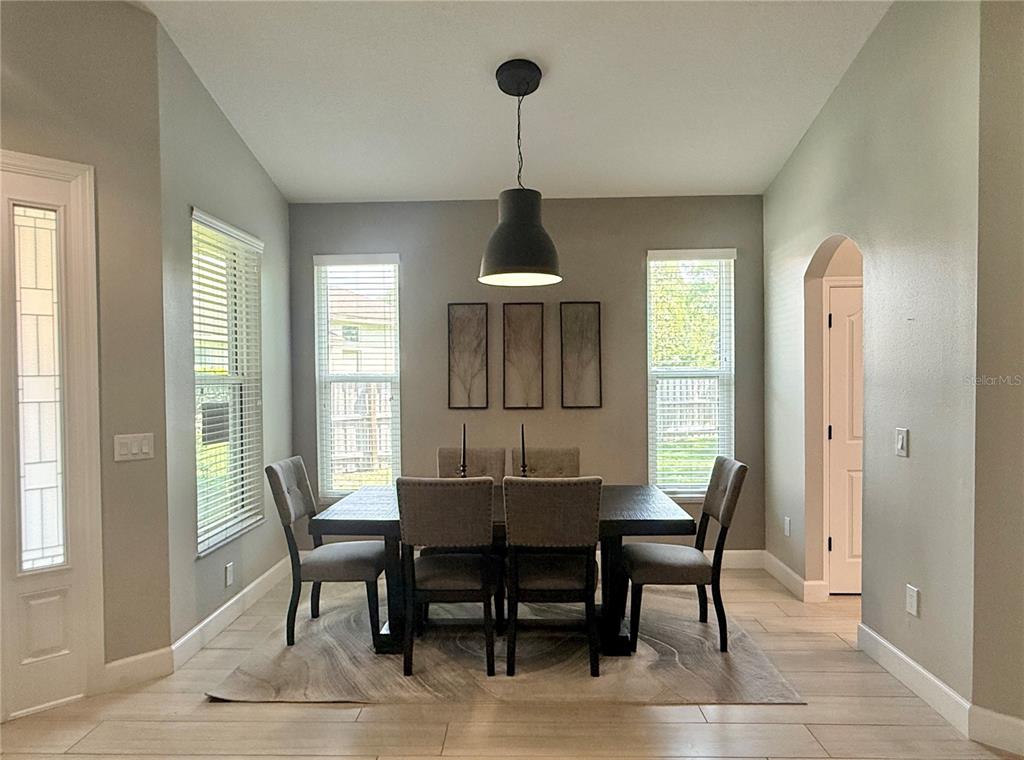 10501 Rochester Way Tampa, FL 33626 - Photo 6 of 45