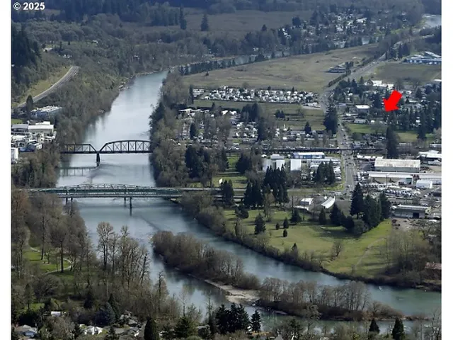 $319,000 | 4395 East 20th Avenue, Eugene, OR 97403