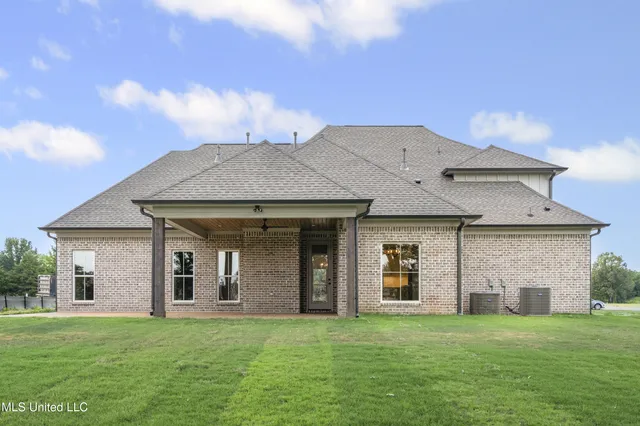 $565,000 | 1688 Ashtons Lane, Hernando, MS 38632