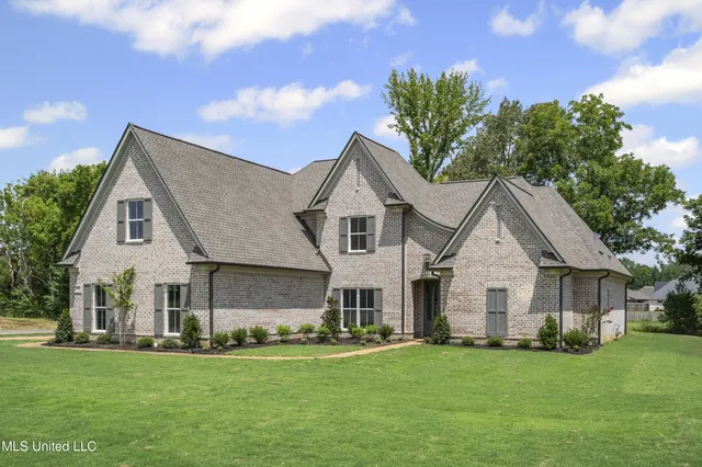 $565,000 | 1688 Ashtons Lane, Hernando, MS 38632