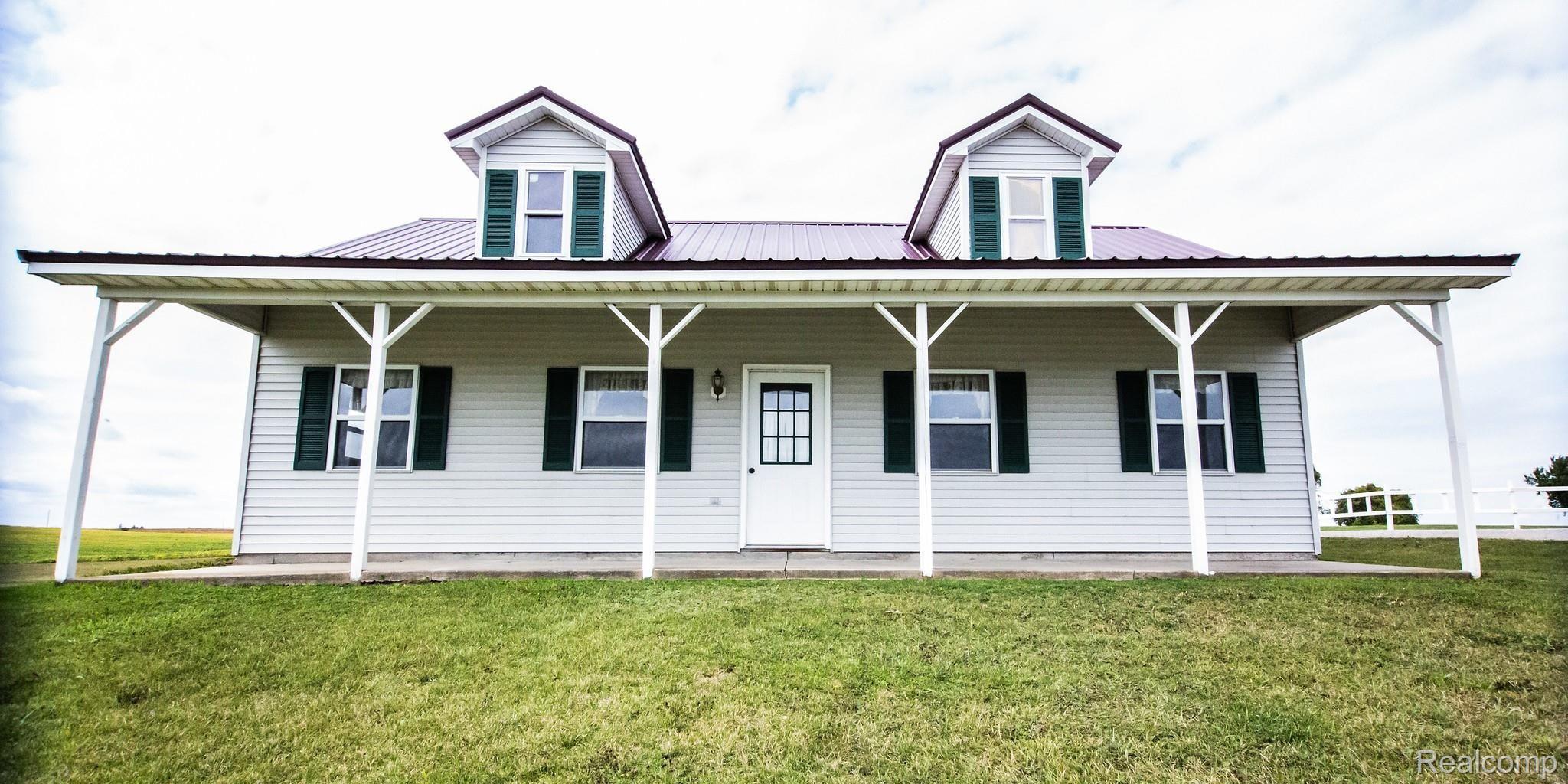 2609 Maple Grove Road Deckerville, MI 48427 - Photo 12 of 31 Cottage.jpg