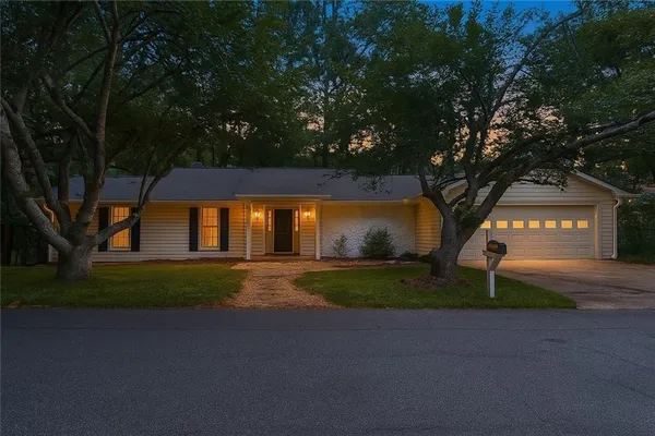 $3,950 | 160 Boxelder Lane, Roswell, GA 30076
