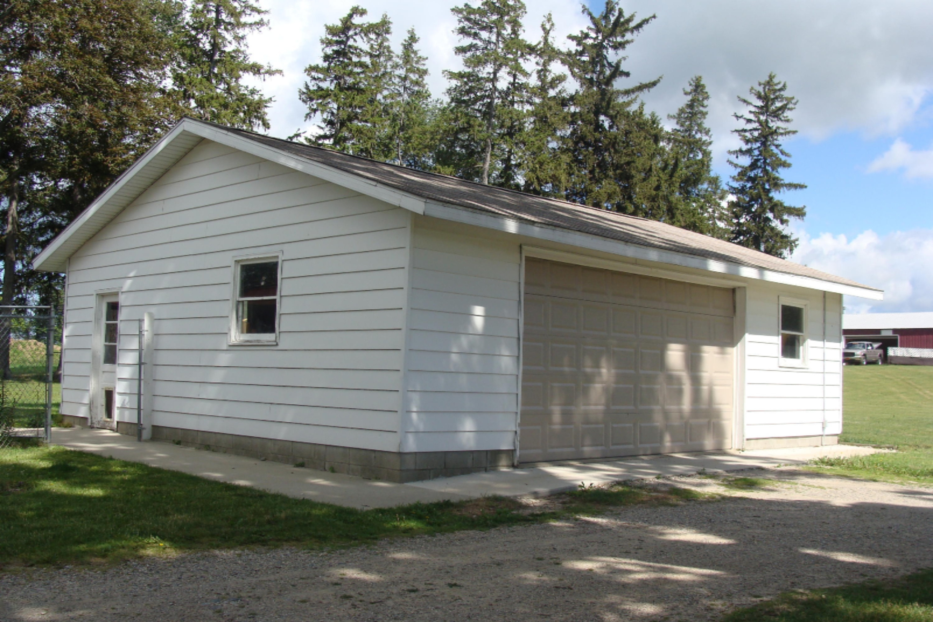 1139 East Tuttle Road Ionia, MI 48846 - Photo 3 of 17 DSC06477
