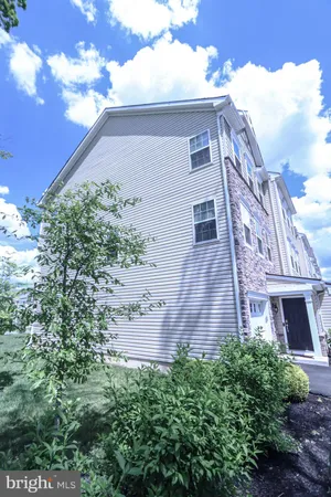 $3,800 | 1101 Hights Farm Road North, Monroe Township, NJ 08831