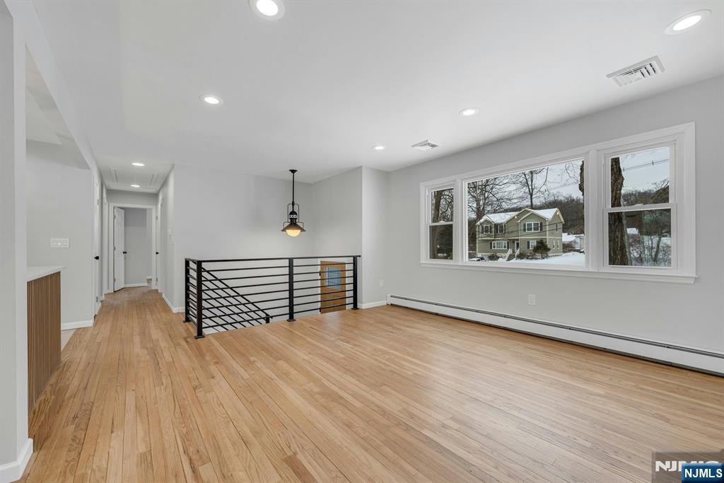 120 Star Lake Road Bloomingdale, NJ 07403 - Photo 13 of 29