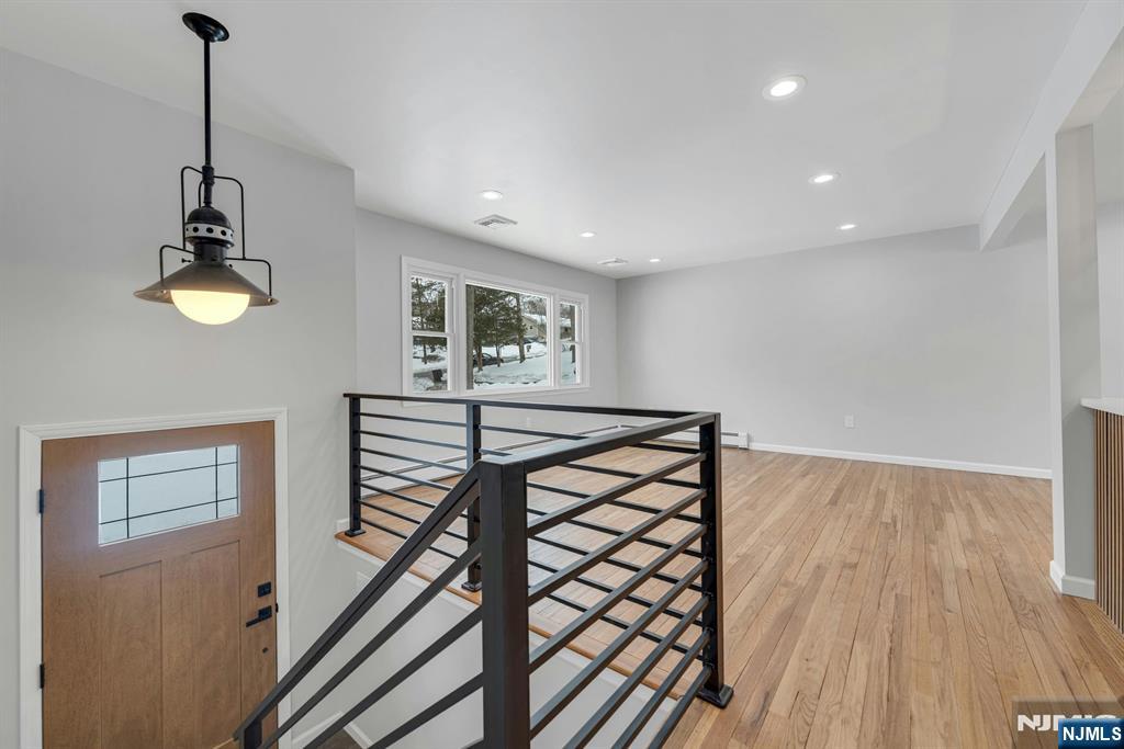 120 Star Lake Road Bloomingdale, NJ 07403 - Photo 3 of 29