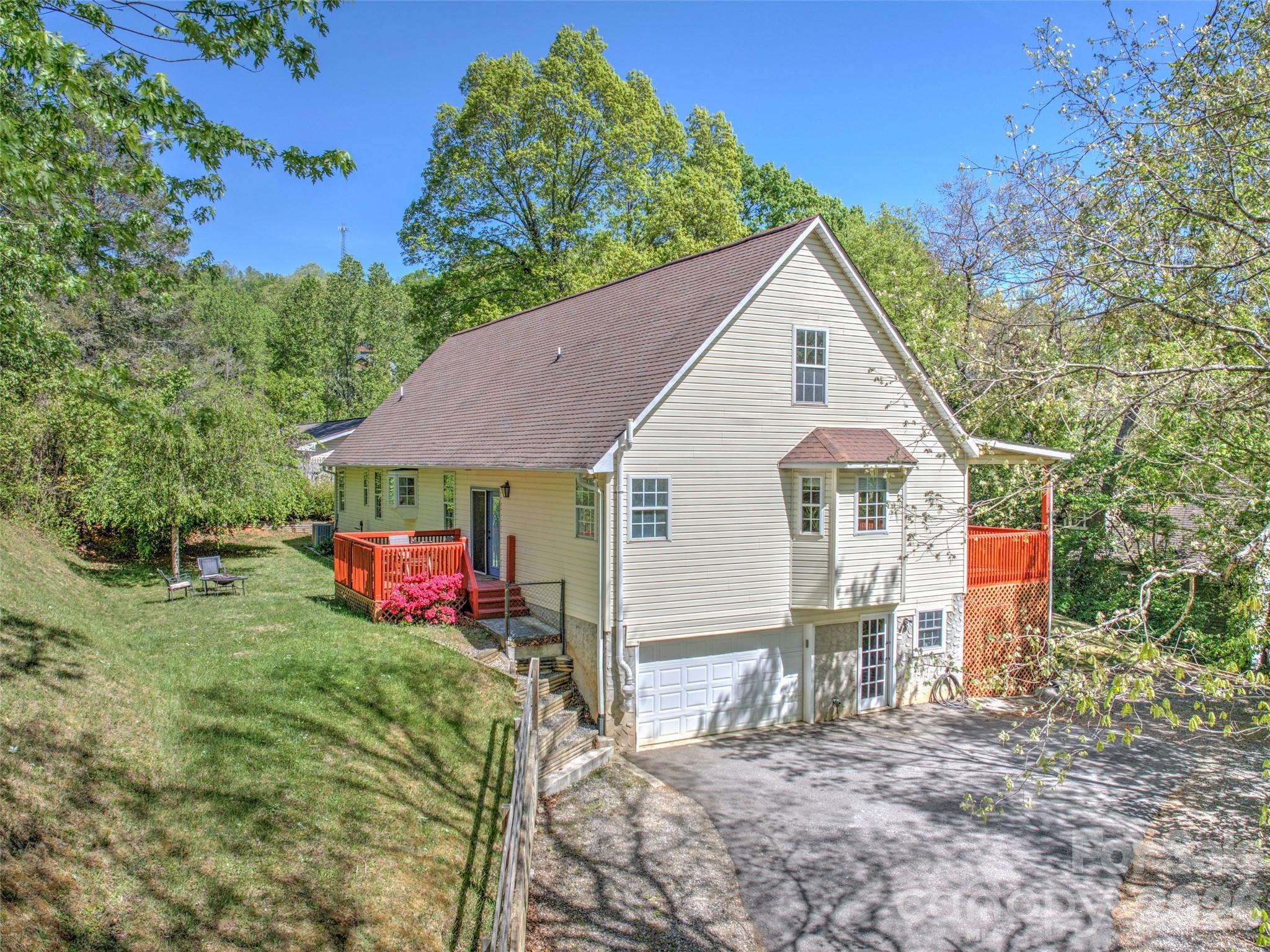64 Wyoming Road Asheville, NC 28803 - Photo 38 of 42