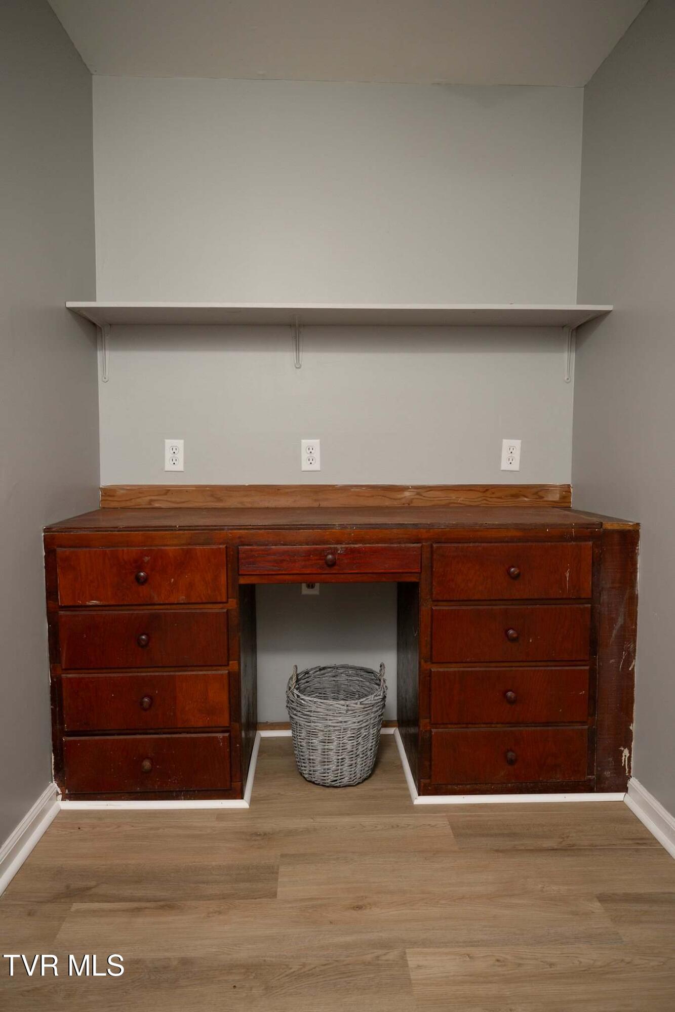 3048 Siam Road Elizabethton, TN 37643 - Photo 19 of 24 Real Estate n0 v24-55