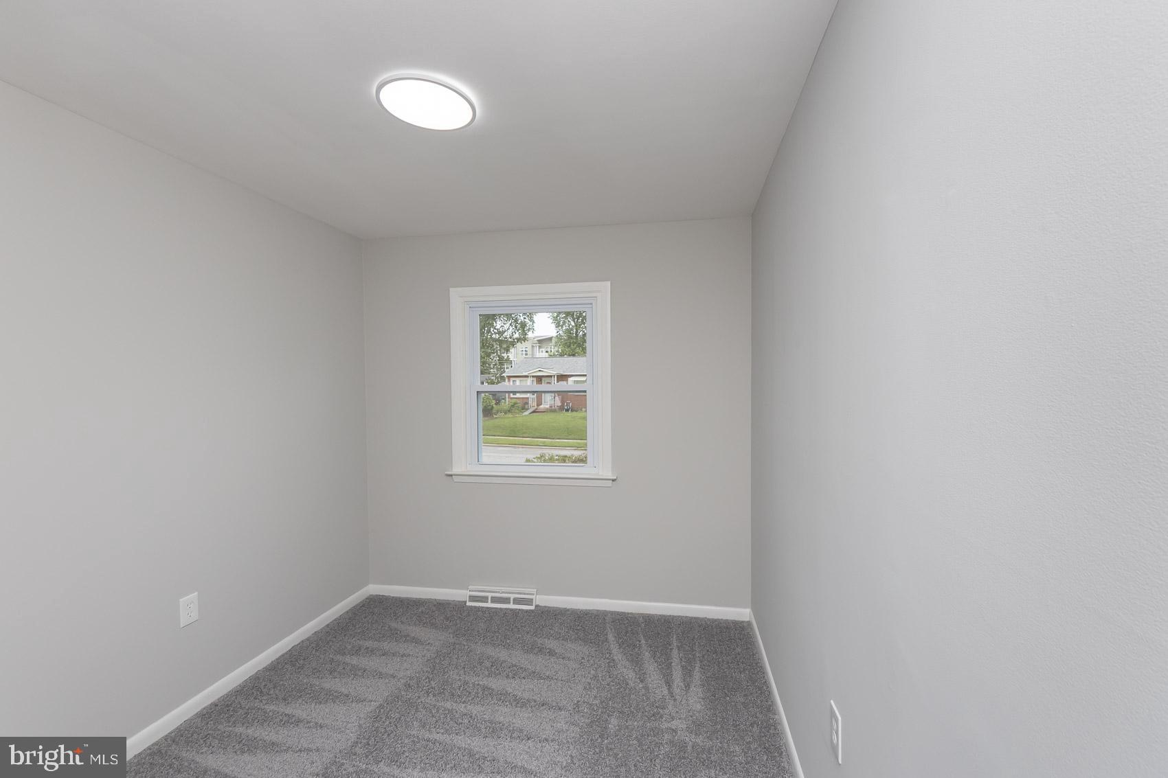 461 Doris Circle Aberdeen, MD 21001 - Photo 25 of 35 an empty room with a window