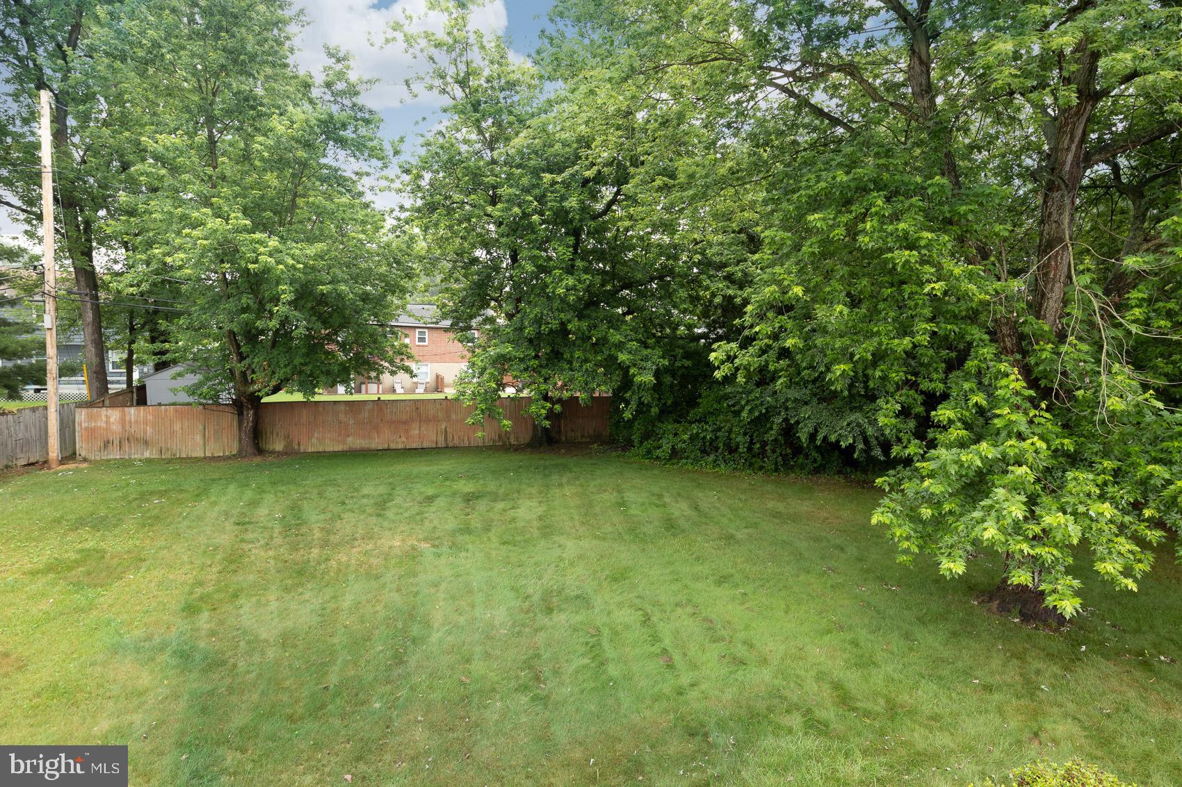 461 Doris Circle Aberdeen, MD 21001 - Photo 9 of 35 a view of a garden