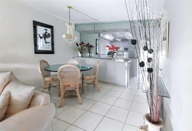 $128,900 | 381 South Hollybrook Drive, Unit 204, Pembroke Pines, FL 33025