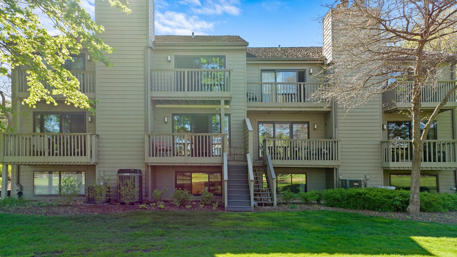 237 Timber Ridge Lane Lake Barrington, IL 60010 - Photo 24 of 29 Gallery Image 24