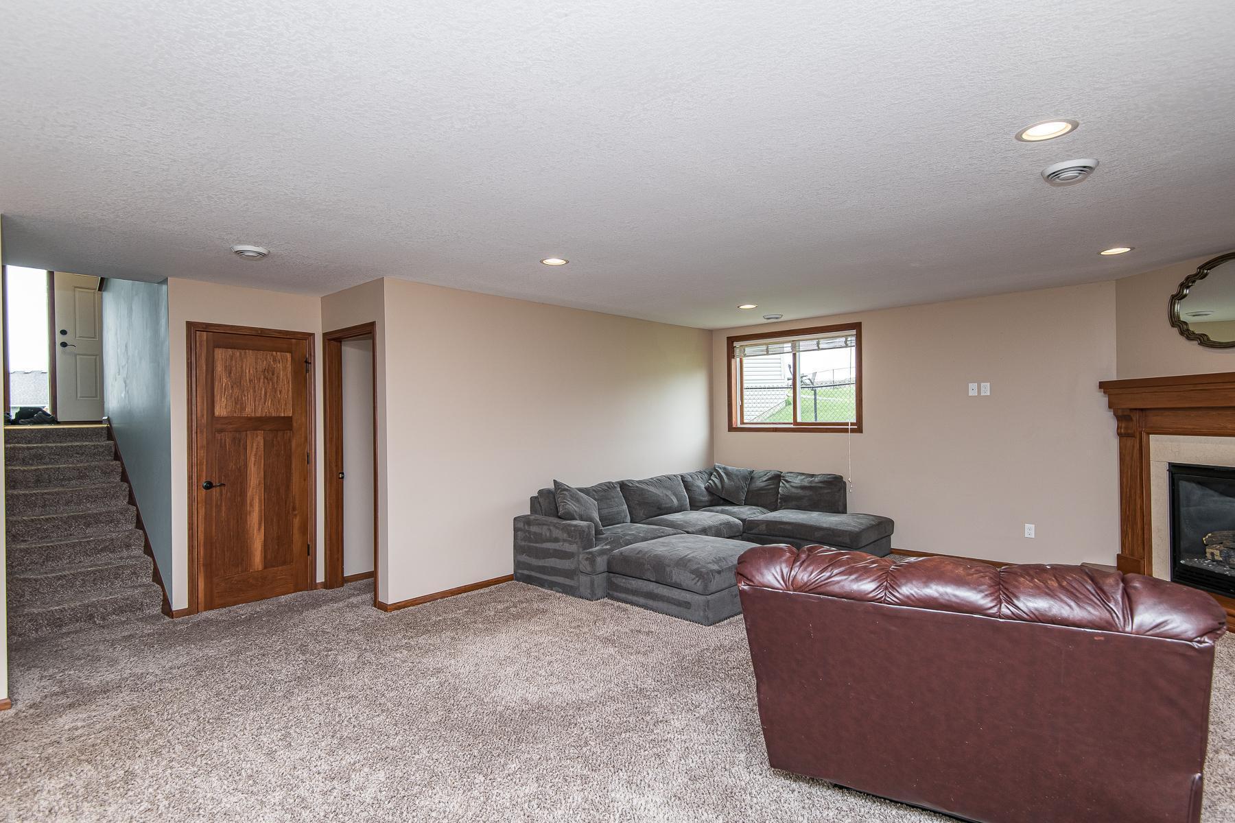 4965 Bishop Lane Northwest Rochester, MN 55901 - Photo 23 of 32