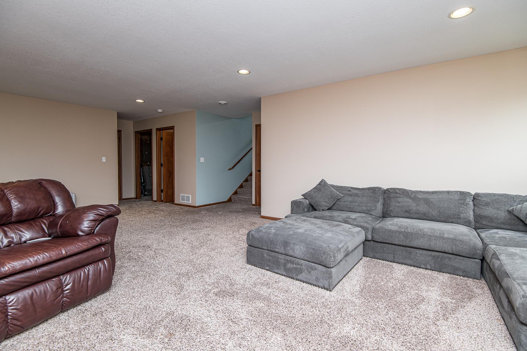 4965 Bishop Lane Northwest Rochester, MN 55901 - Photo 24 of 32