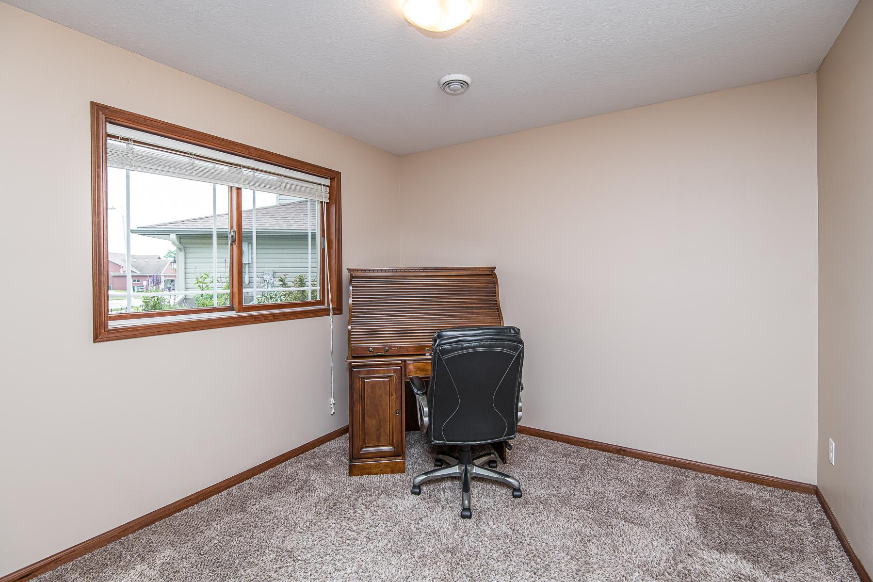 4965 Bishop Lane Northwest Rochester, MN 55901 - Photo 29 of 32