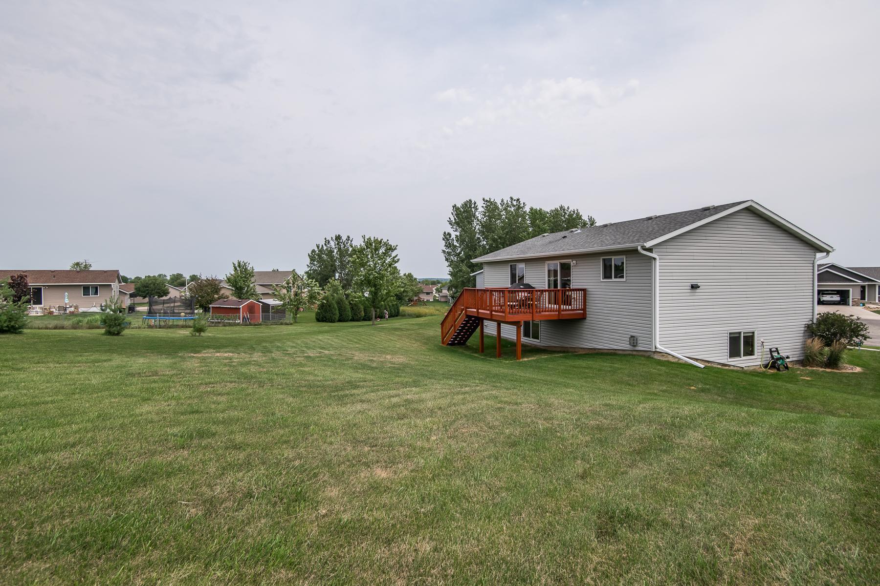 4965 Bishop Lane Northwest Rochester, MN 55901 - Photo 5 of 32