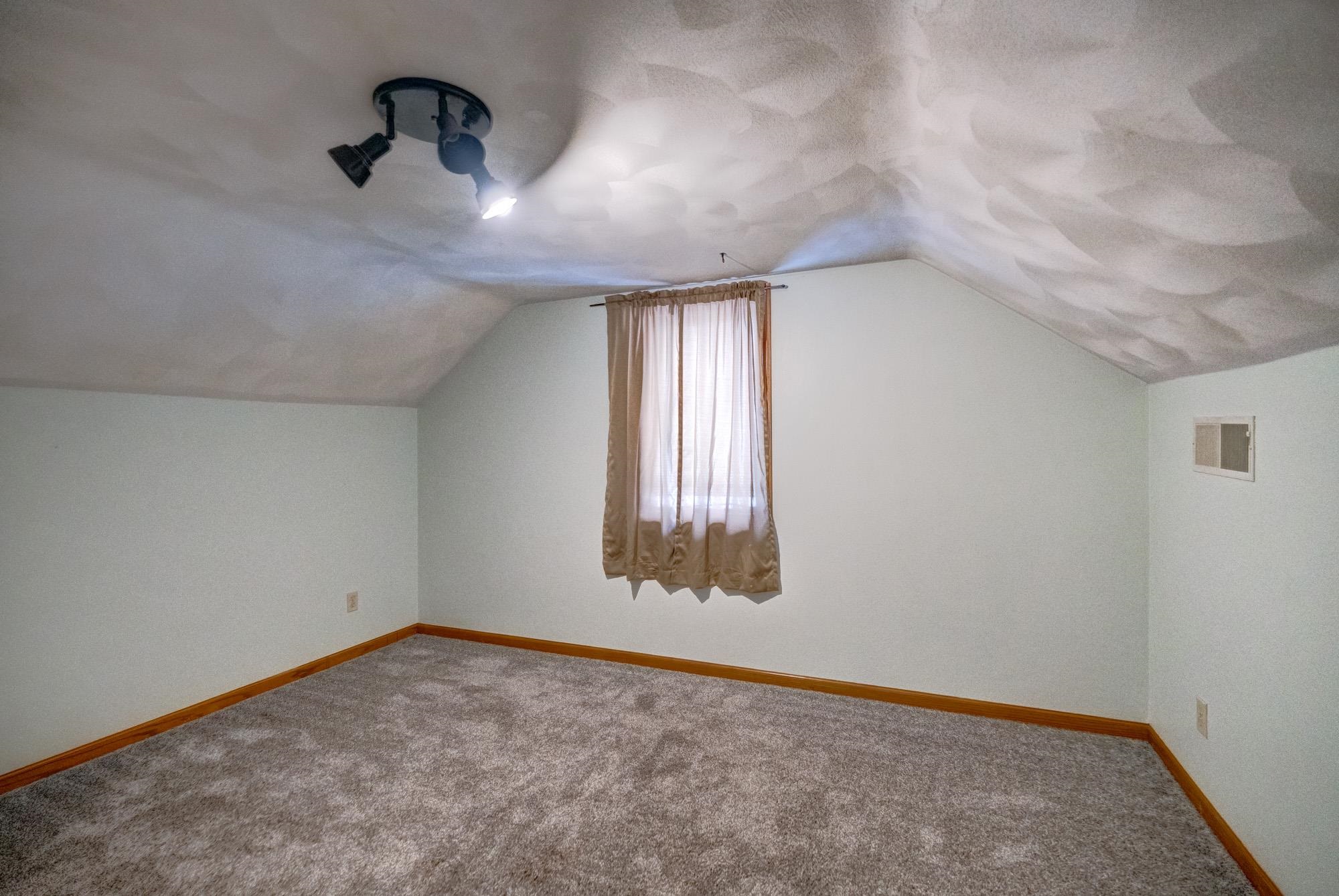 623 Hamilton Street Columbus, WI 53925 - Photo 28 of 43