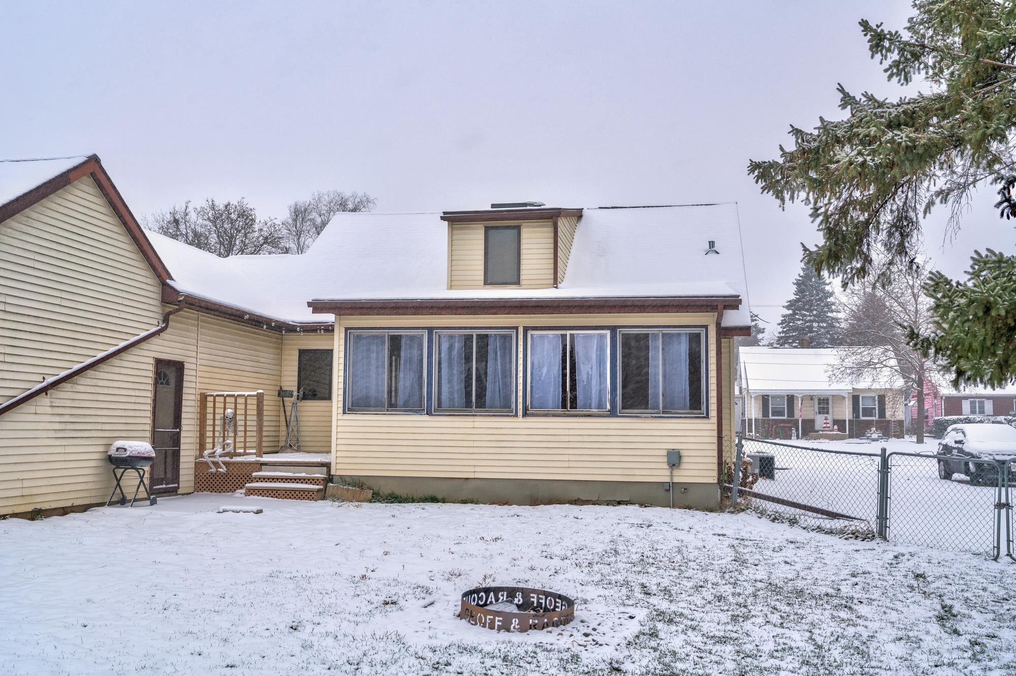 623 Hamilton Street Columbus, WI 53925 - Photo 6 of 43