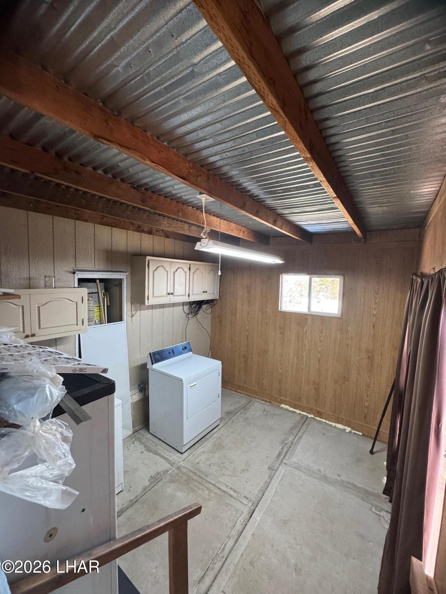 15454 Mohave Road Yucca, AZ 86438 - Photo 18 of 47 a view of kitchen with furniture