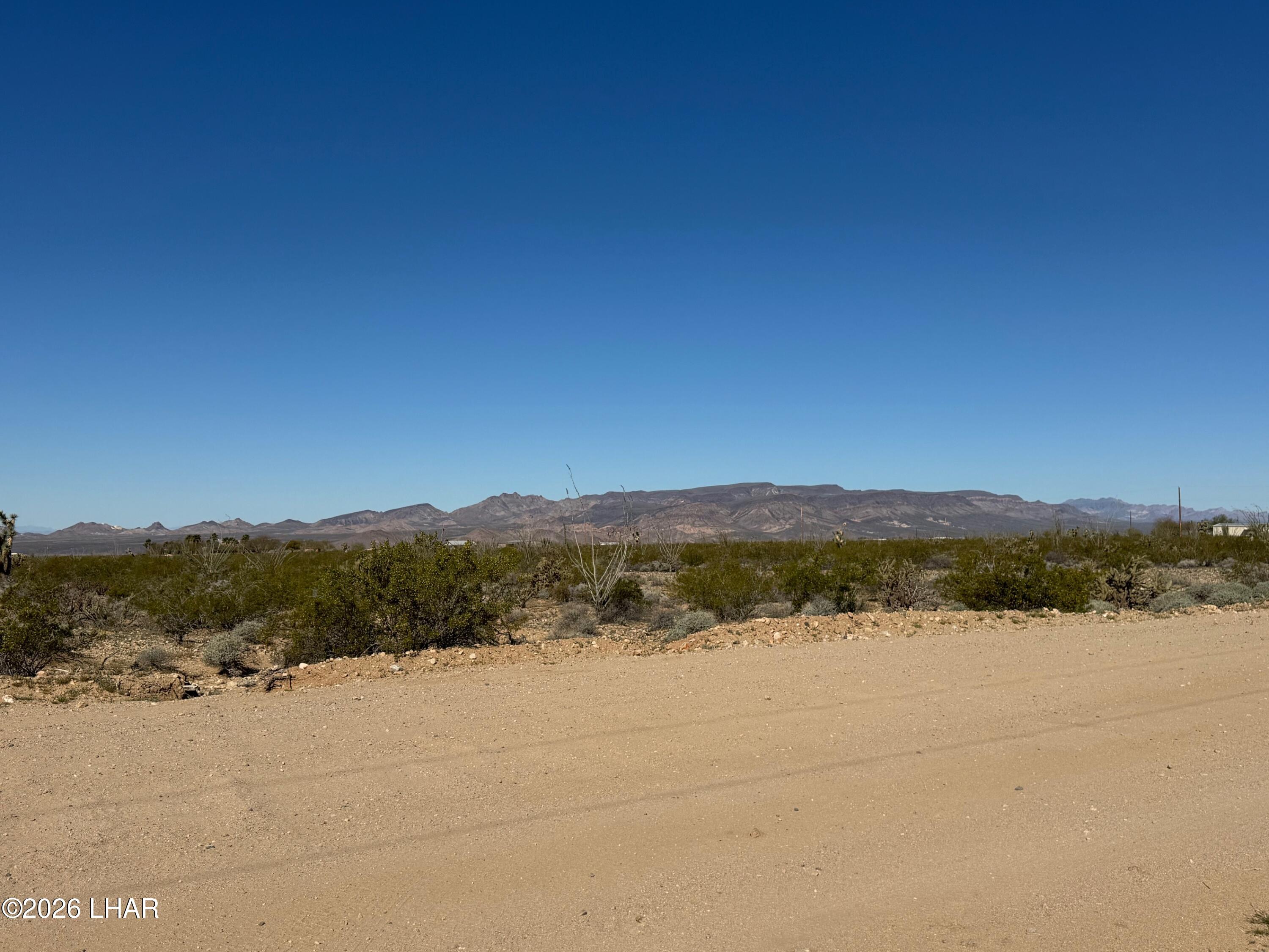 15454 Mohave Road Yucca, AZ 86438 - Photo 40 of 47 a view of lake and mountain