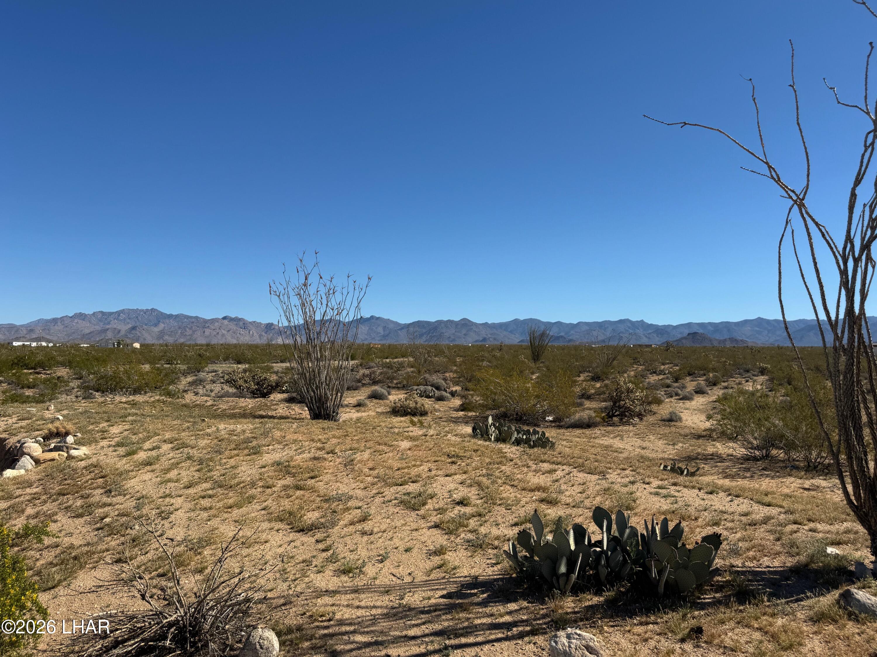 15454 Mohave Road Yucca, AZ 86438 - Photo 41 of 47 a view of a city
