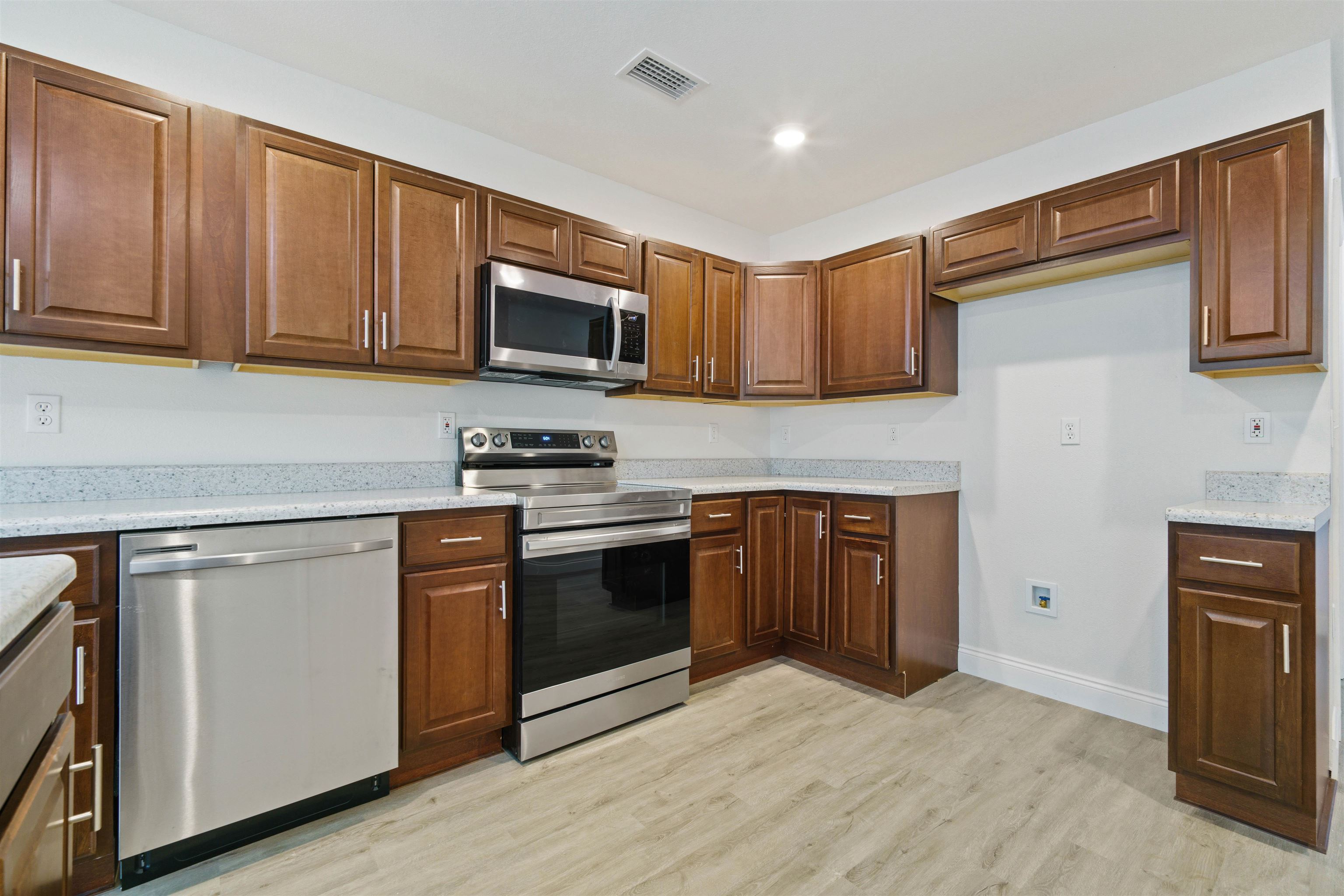 15701 Brady Rd Extension Bay Minette, AL 36507 - Photo 8 of 34