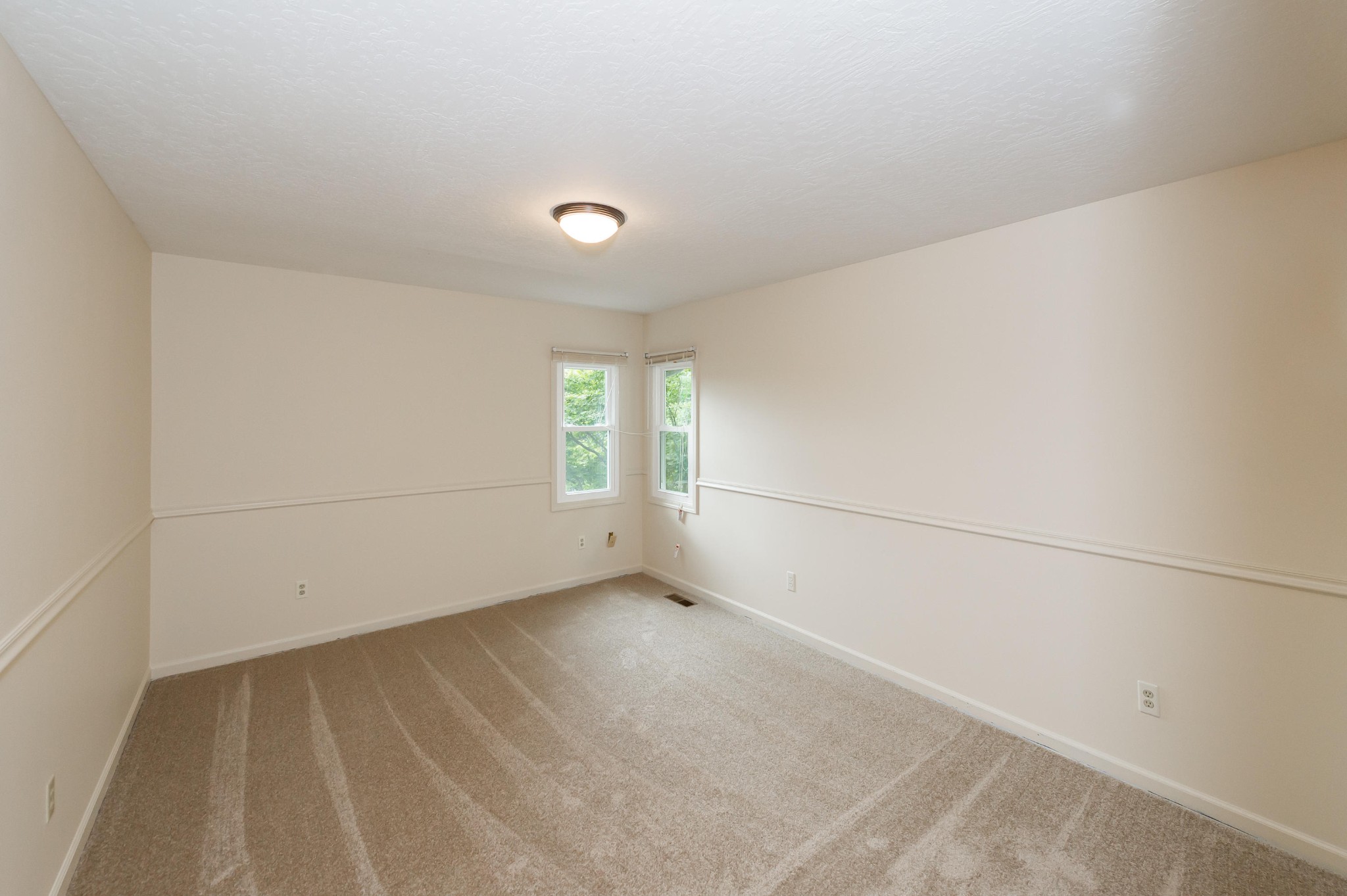 102 Clayton Way Oak Ridge, TN 37830 - Photo 13 of 40 an empty room with windows