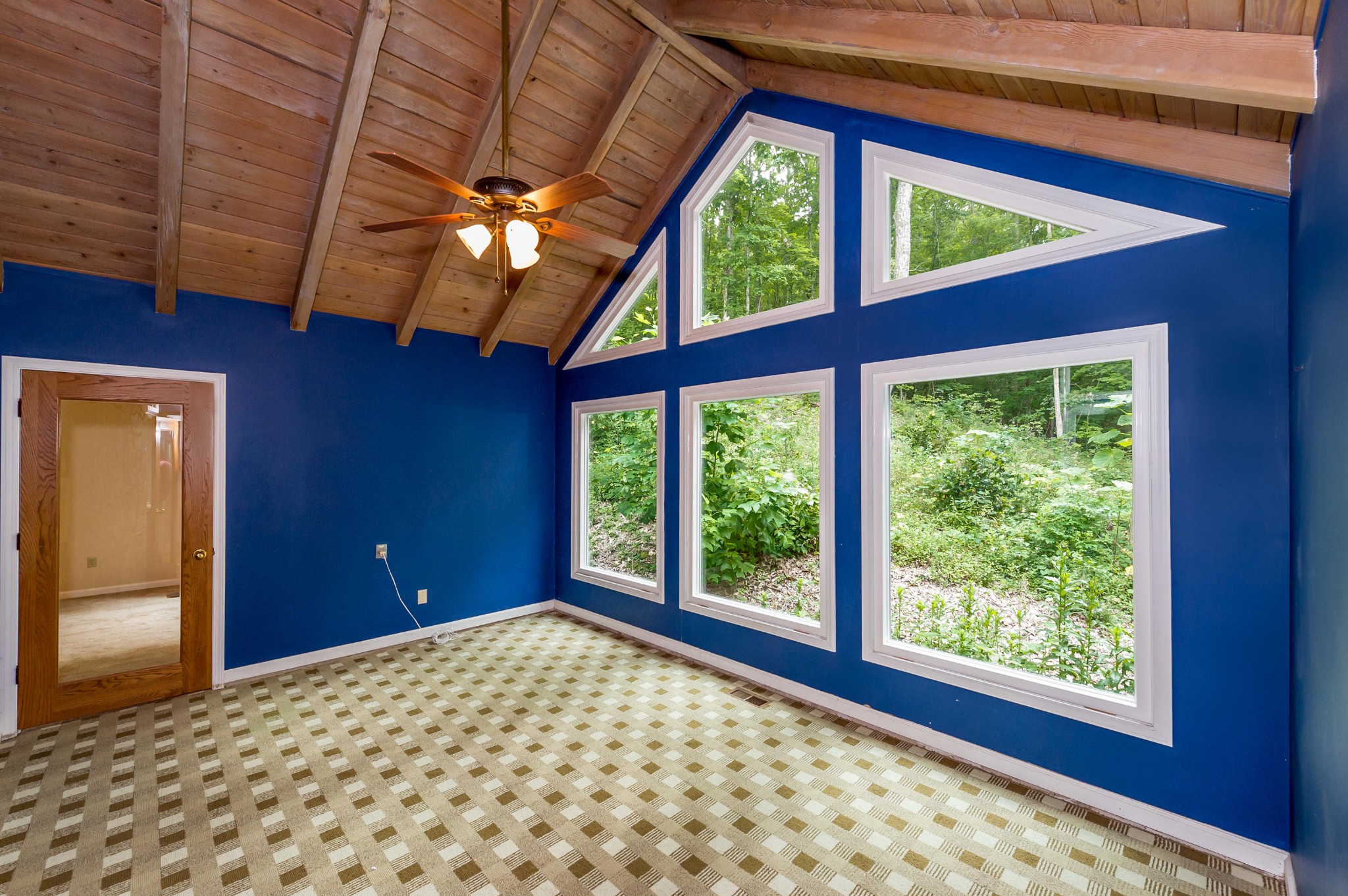 102 Clayton Way Oak Ridge, TN 37830 - Photo 3 of 40 a view of an empty room with a window