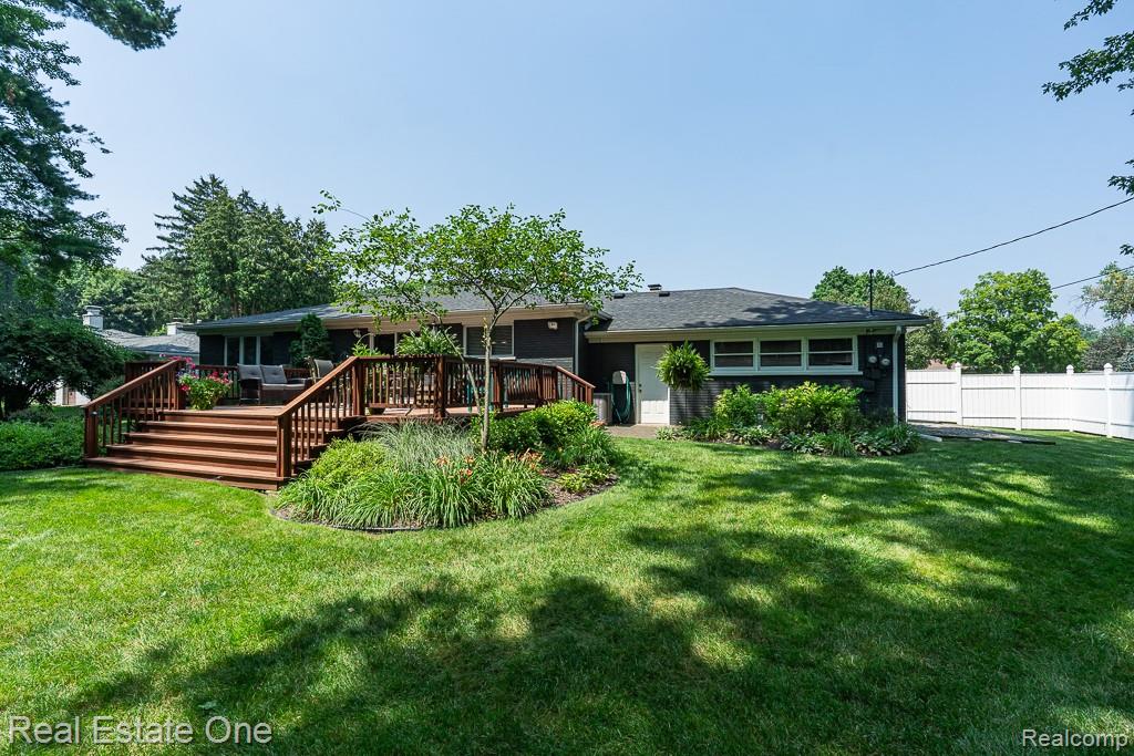 471 Elmhill Road Rochester Hills, MI 48306 - Photo 26 of 34