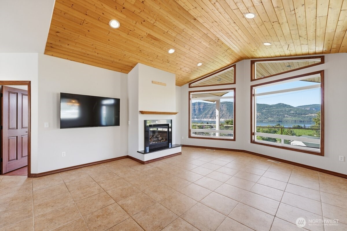 22 Washington Street Manson, WA 98831 - Photo 24 of 35