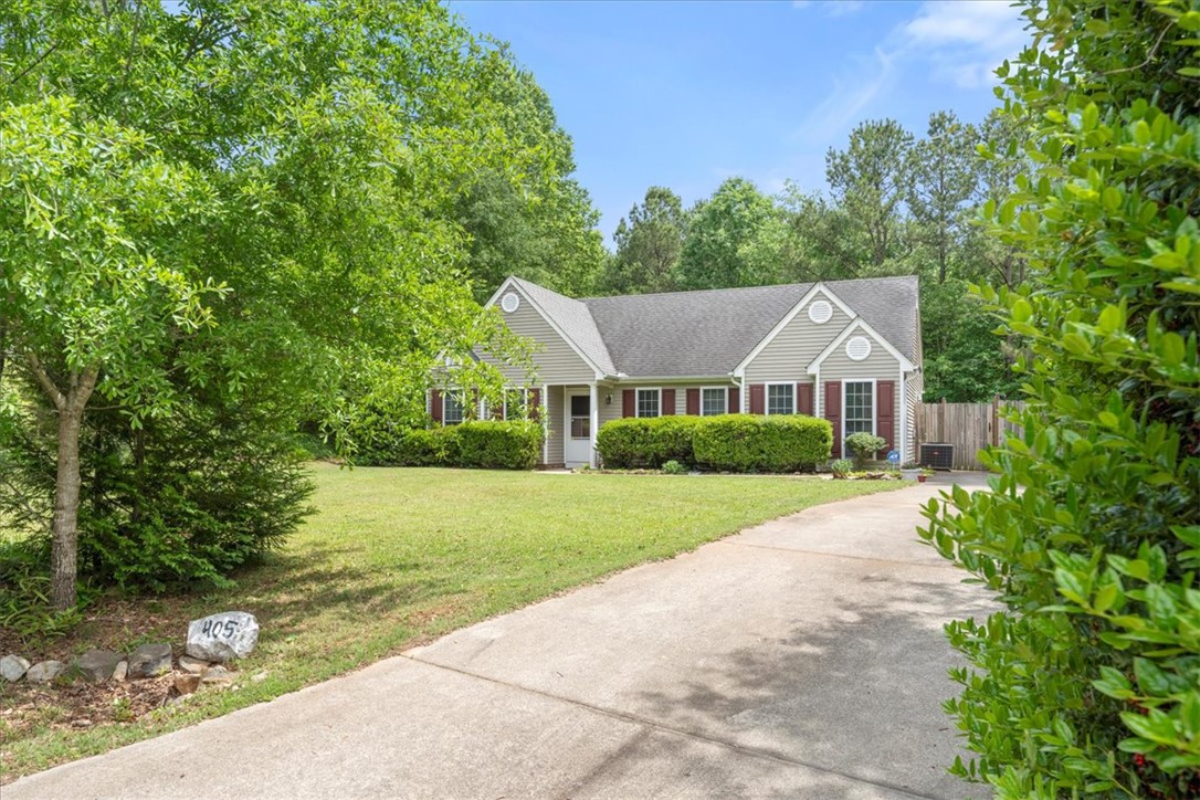 405 Whispering Lane Seneca, SC 29672 - Photo 2 of 38