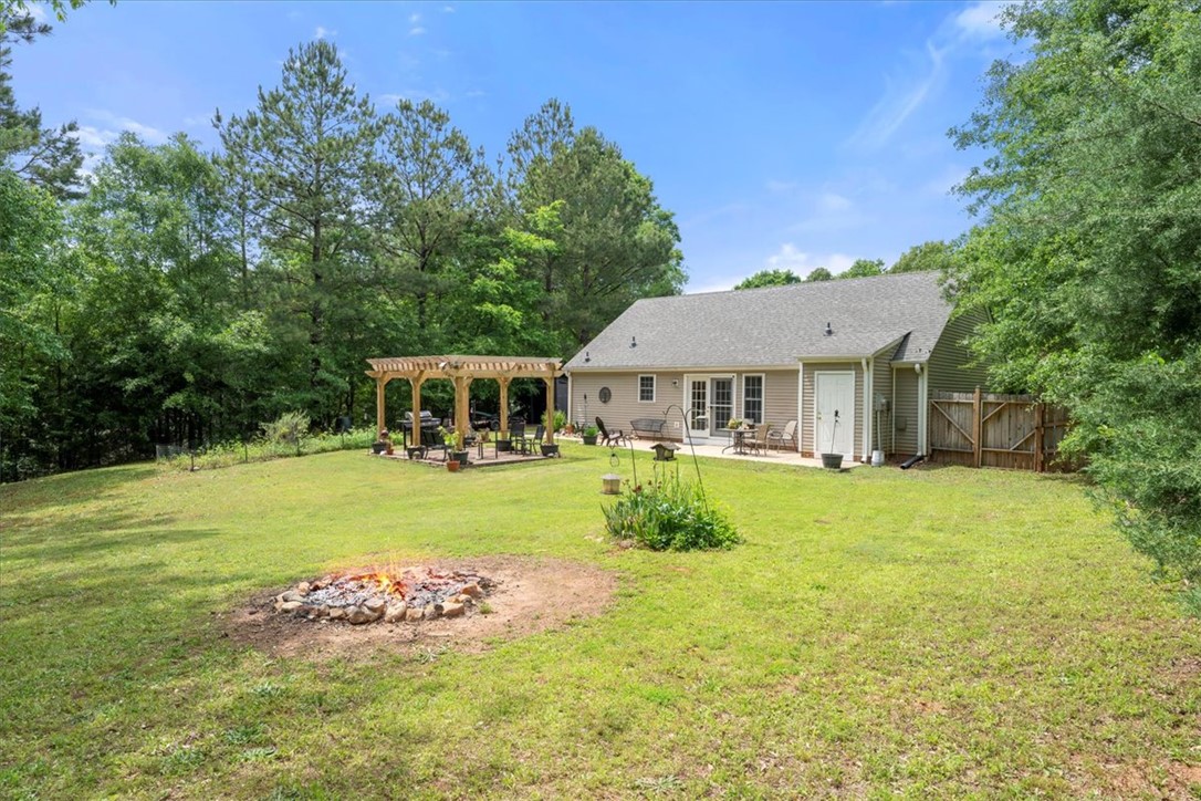 405 Whispering Lane Seneca, SC 29672 - Photo 37 of 38