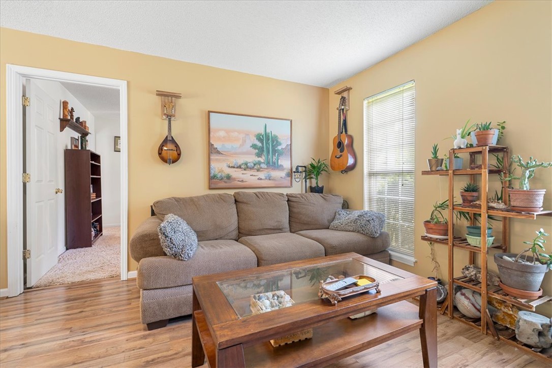 405 Whispering Lane Seneca, SC 29672 - Photo 8 of 38