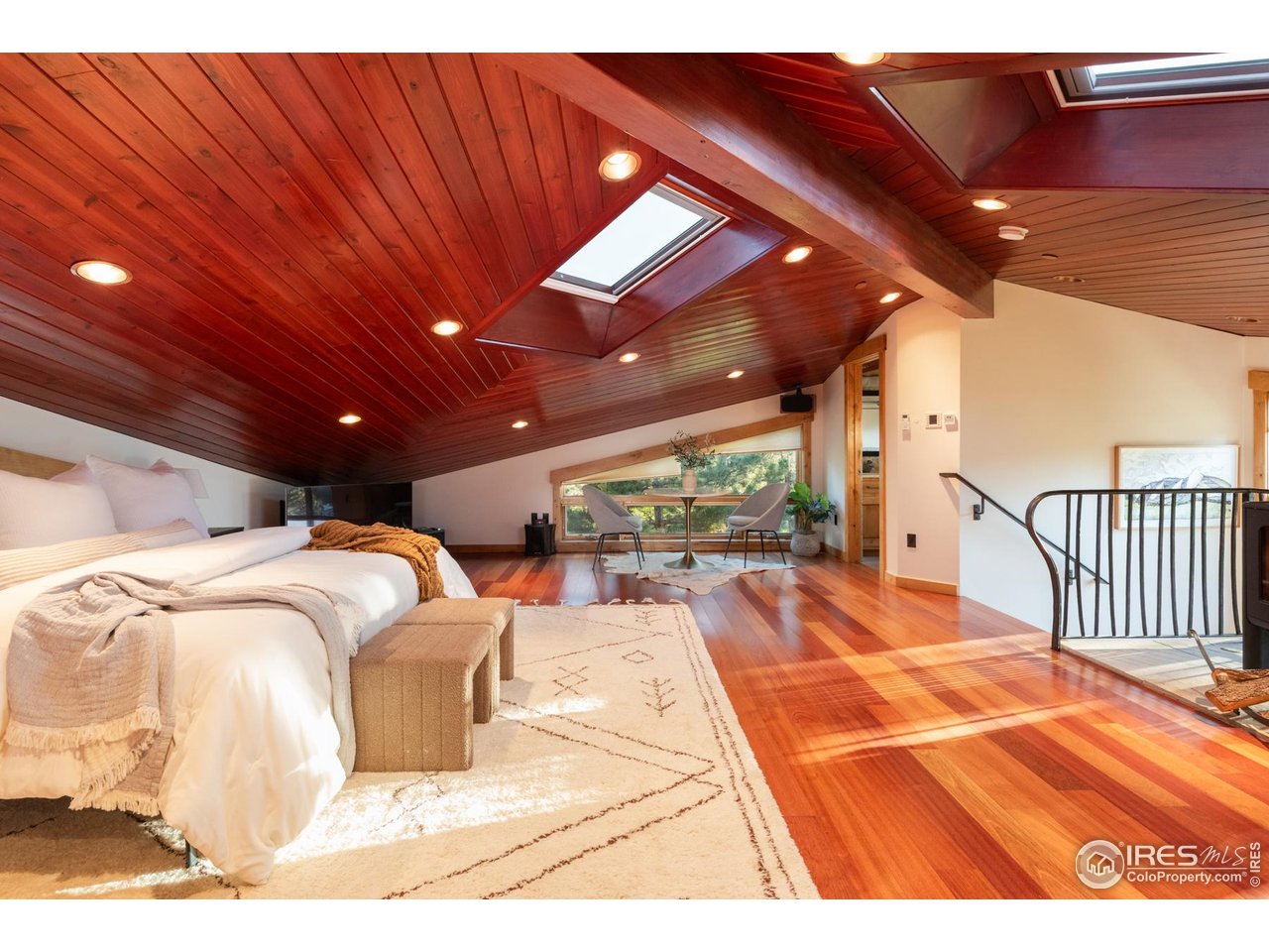 1530 Timber Lane Boulder, CO 80304 - Photo 32 of 50 a view of a hall with a couch