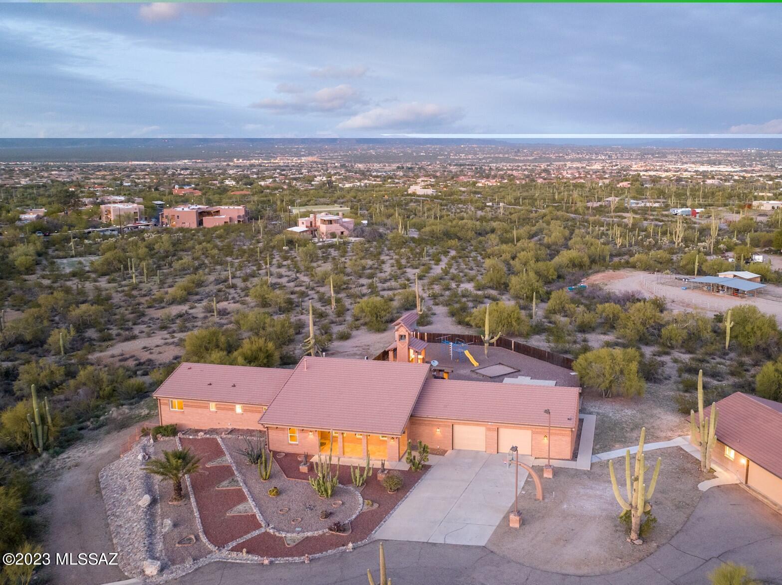 7102 West Ina Road Tucson, AZ 85743 - Photo 2 of 53