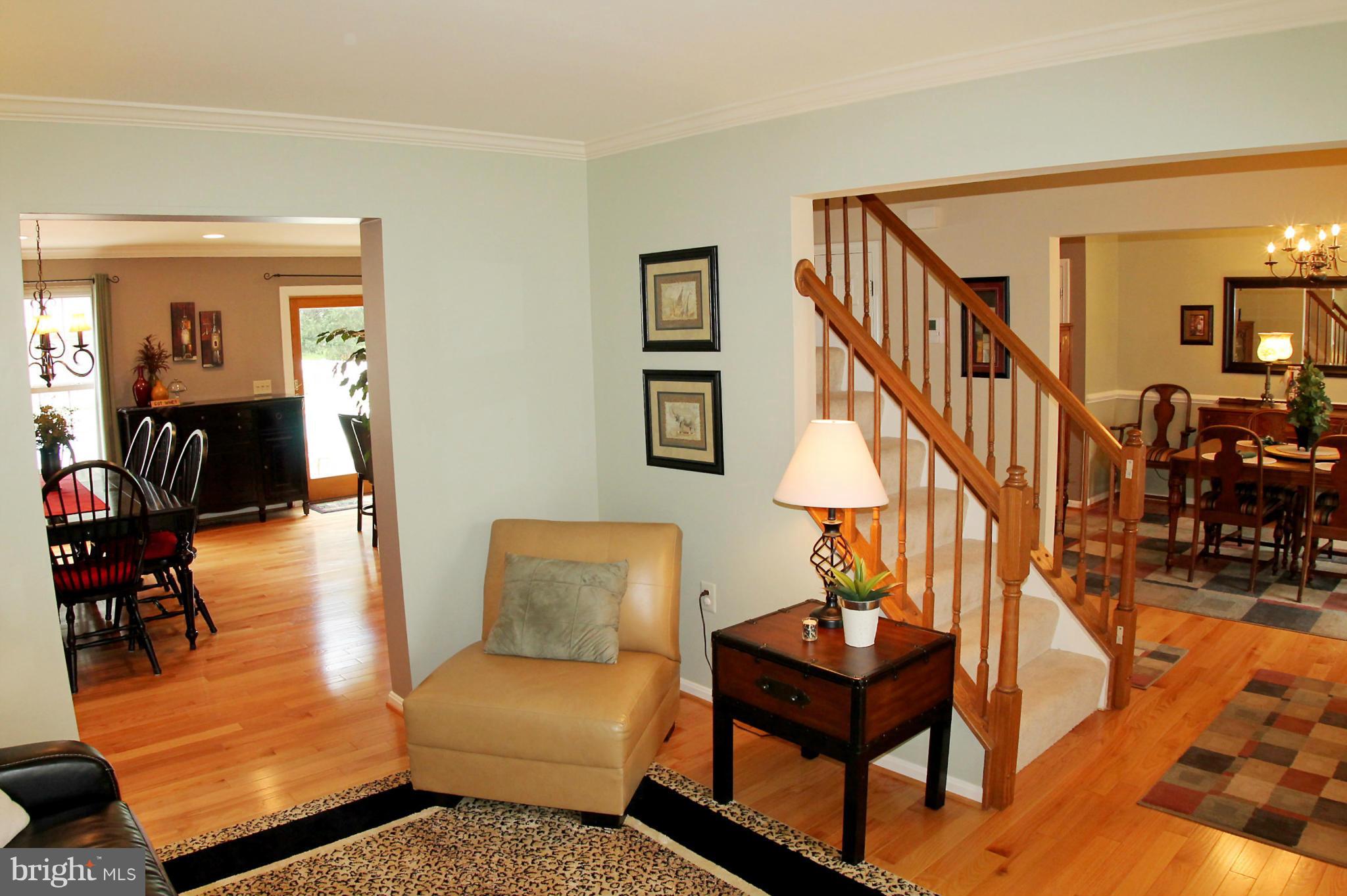 8406 High Ridge Road Ellicott City, MD 21043 - Photo 8 of 30 Living Room