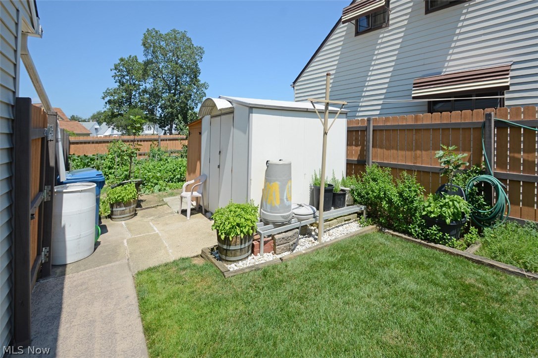 8116 Ackley Road Parma, OH 44129 - Photo 27 of 29