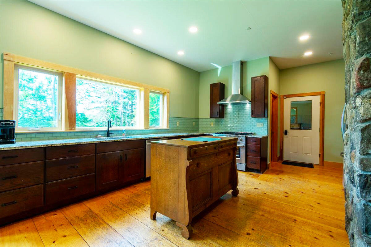 280 Oak Point Road, Trenton, Maine