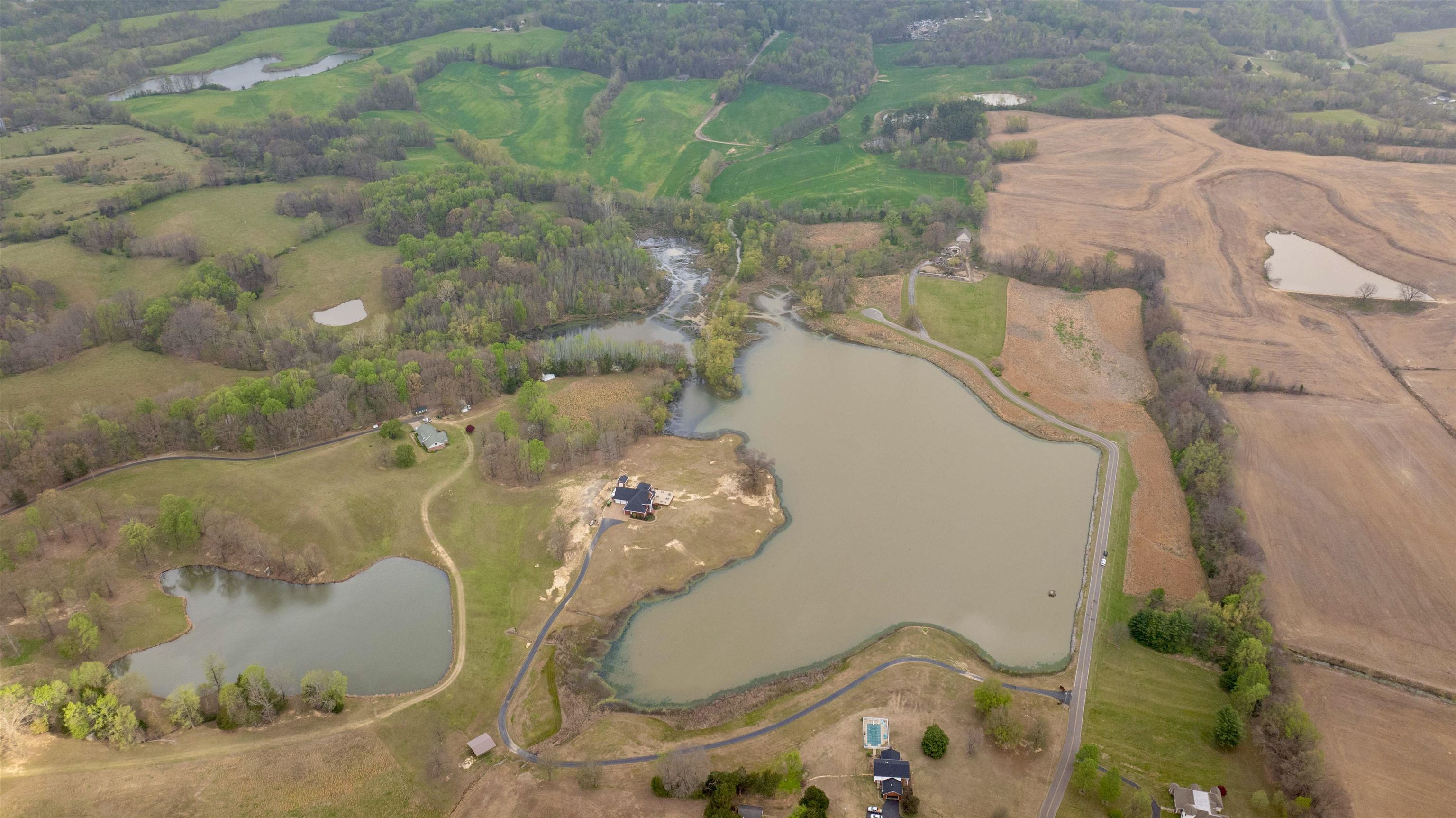 0 Hunters Trace Drive Ripley, TN 38063 - Photo 11 of 33 a bathroom with a bathtub