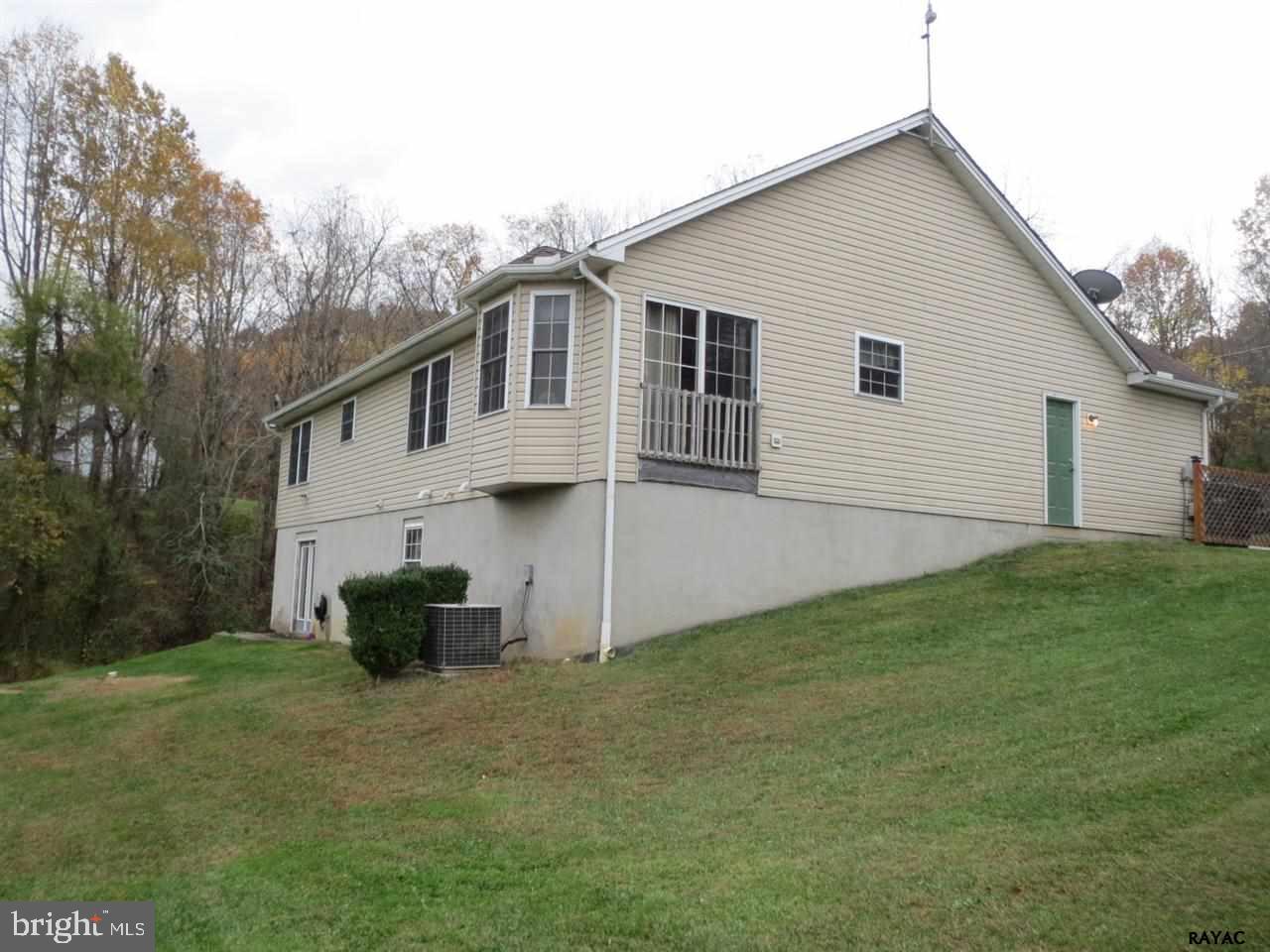 469 Garvine Mill Road Fawn Grove, PA 17321 - Photo 4 of 35 Gallery Image 4