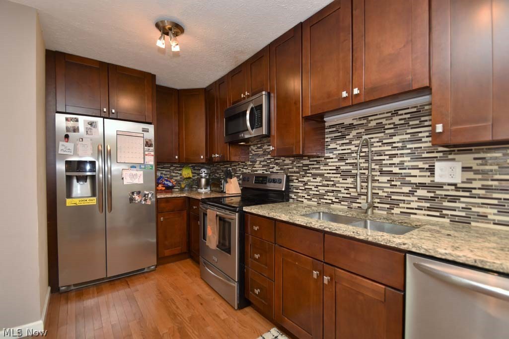 2472 Queenston Road Cleveland, OH 44118 - Photo 12 of 34 Gallery Image 12