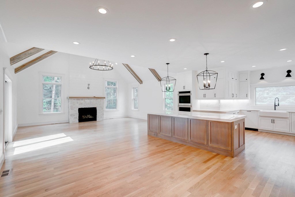 18 Susan Drive Reading, MA 01867 - Photo 23 of 42